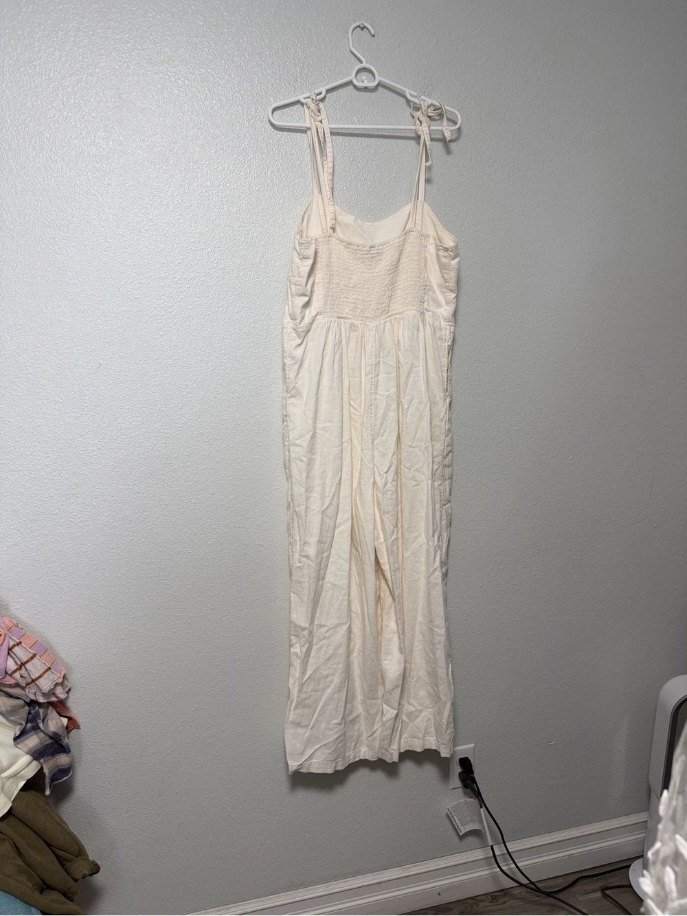 Old Navy Cream Wide-Leg Jumpsuit with Tie Straps SZ XL - Picture 5 of 11
